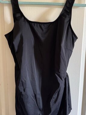 Jantzen Women’s 20W One Piece Swim Suit Black Classic Bathing Plus Size